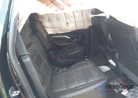 2020 GMC Yukon 4Wd Denali z USA, uszkodzony, nr VIN 1GKS2CKJ3LR135617